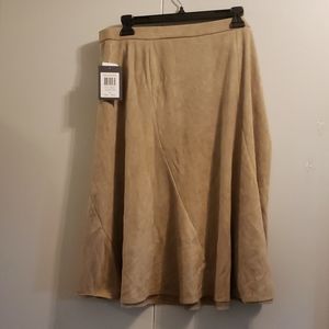 NWT Womens skirt size XL